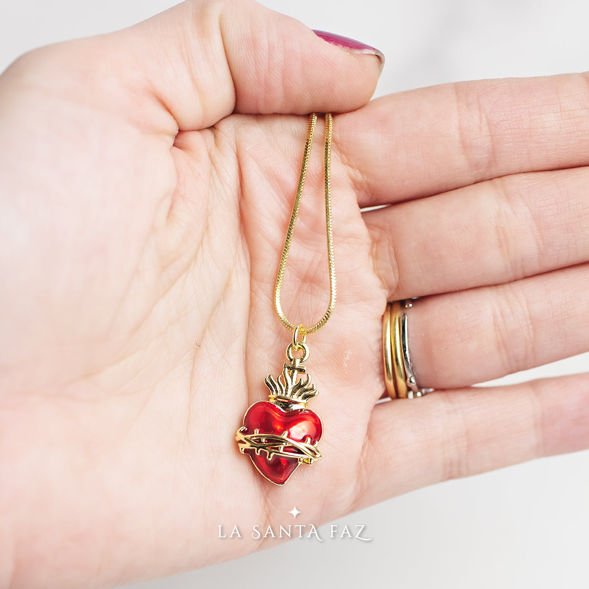 Collar Sagrado Corazón de Jesús esmaltado