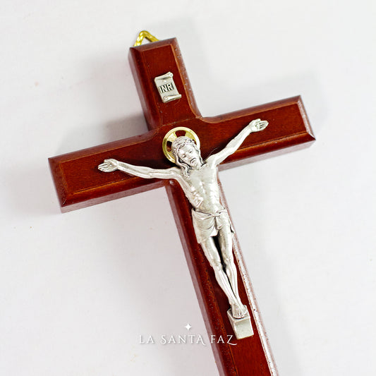 Crucifijo de madera para colgar 22 cm