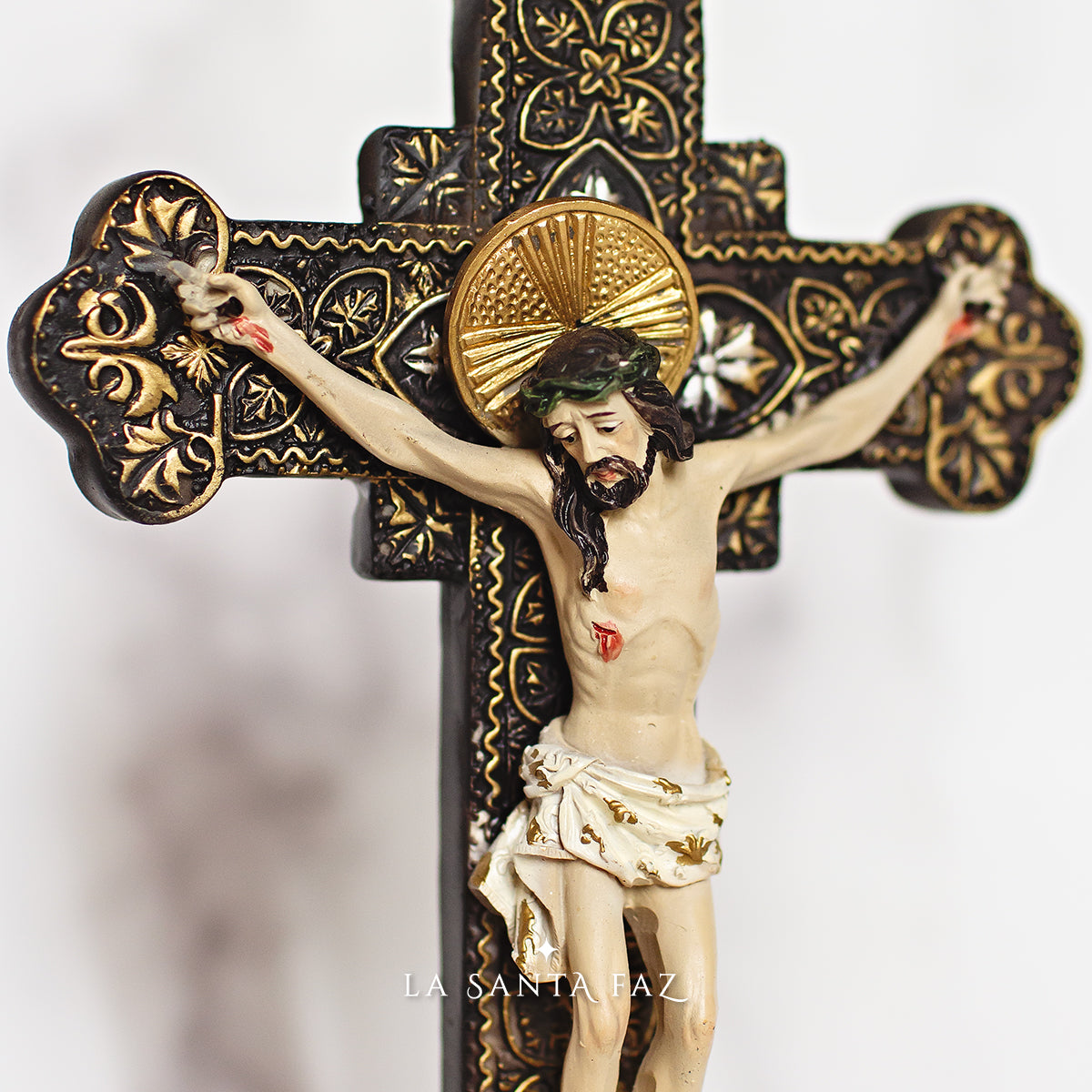 Crucifijo con base para apoyar