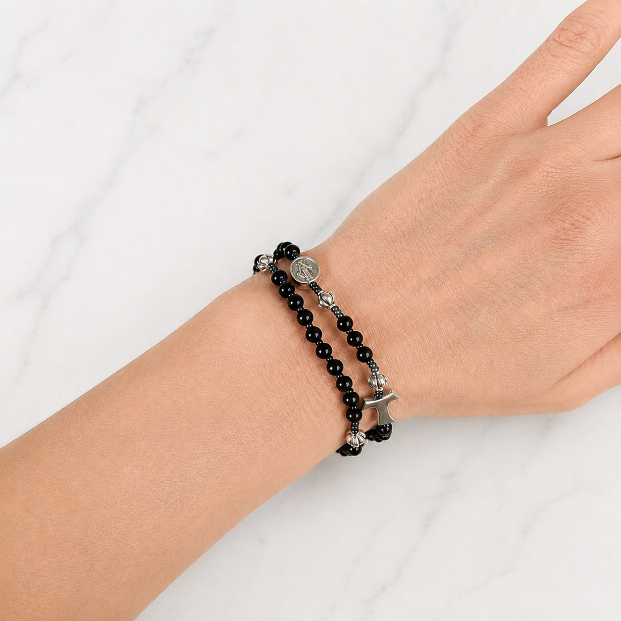 Santo Rosario de pulsera — Tau