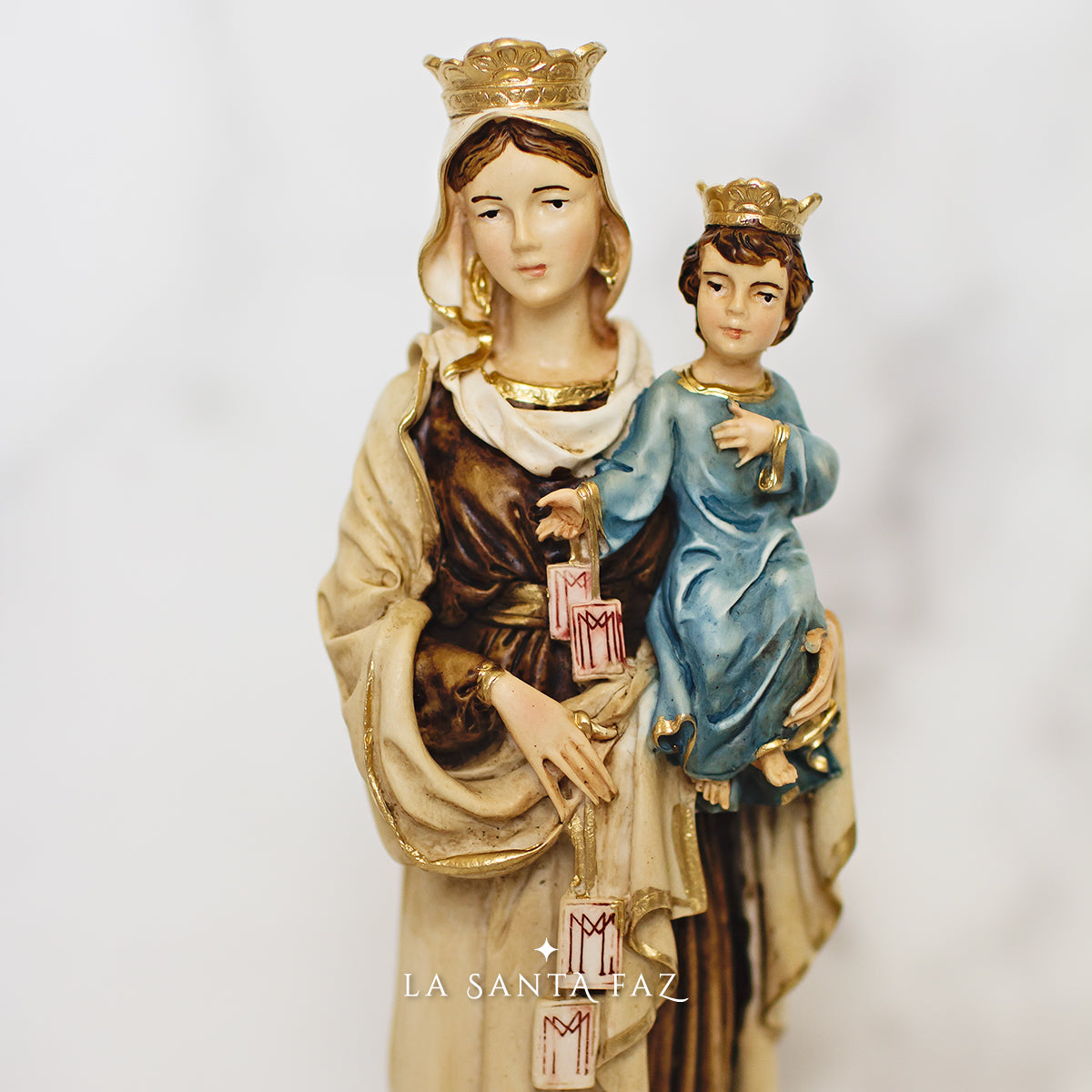 Estatuilla de la Virgen del Carmen